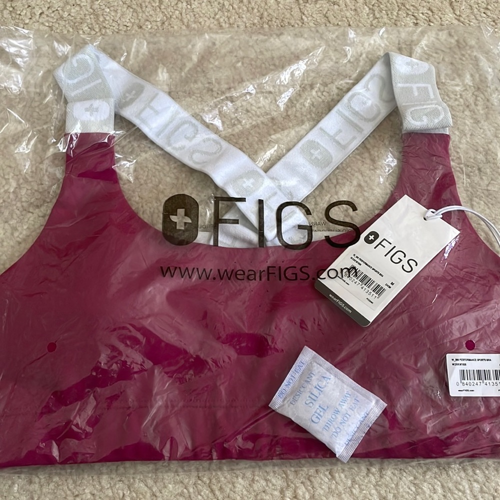 NWT FIGS Limited Edition Dark Magenta Sports Bra Size M
